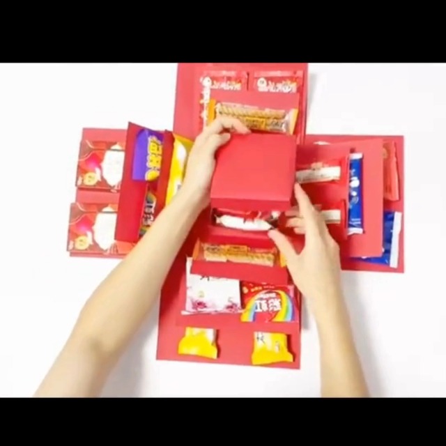 Amazon | 【スヤスワ】ギフトボックスお菓子 サプライズ お菓子入れ